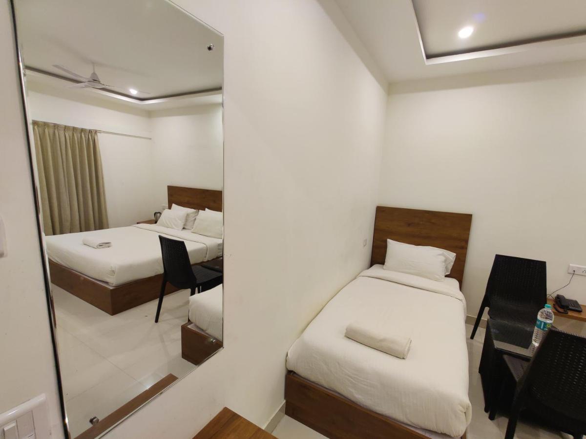 Hotel Airport City Dod Jala Exterior photo