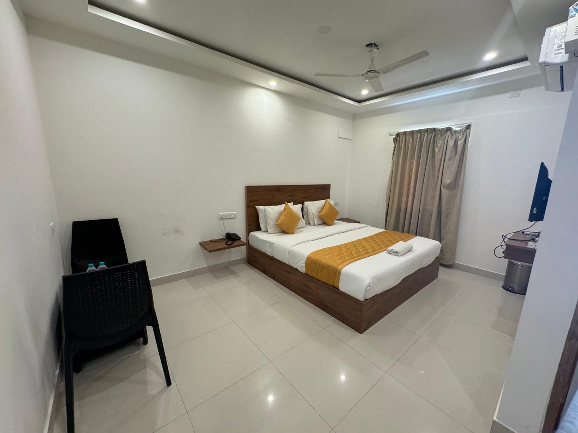 Hotel Airport City Dod Jala Exterior photo